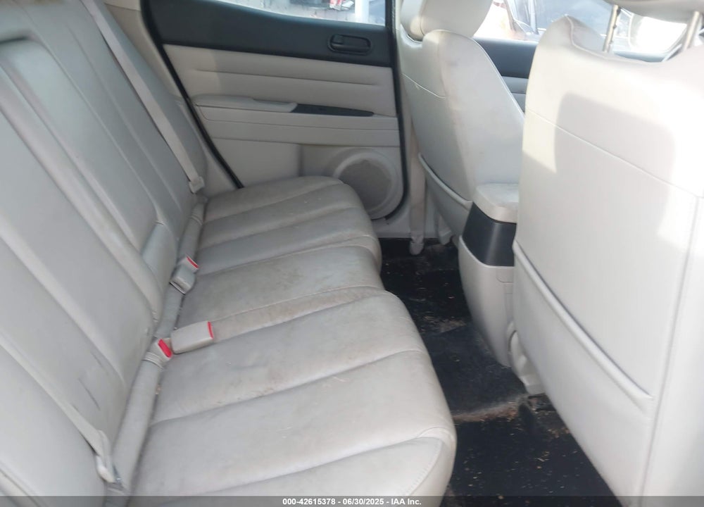 2011 MAZDA CX-7 VIN: JM3ER2CL5B0379939