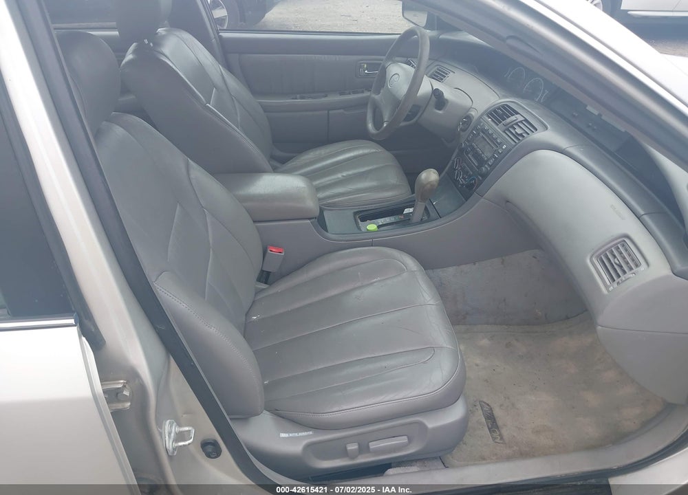 2001 TOYOTA AVALON XL VIN: 4T1BF28B71U131330