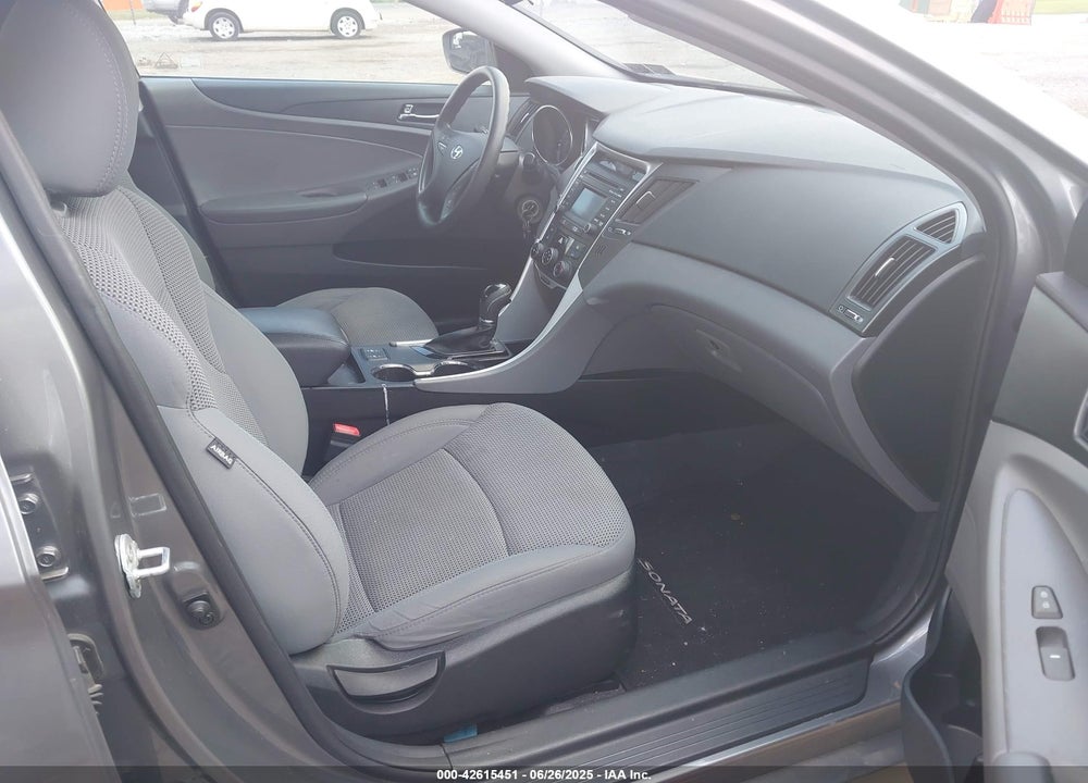 2014 HYUNDAI SONATA GLS VIN: 5NPEB4AC6EH920452