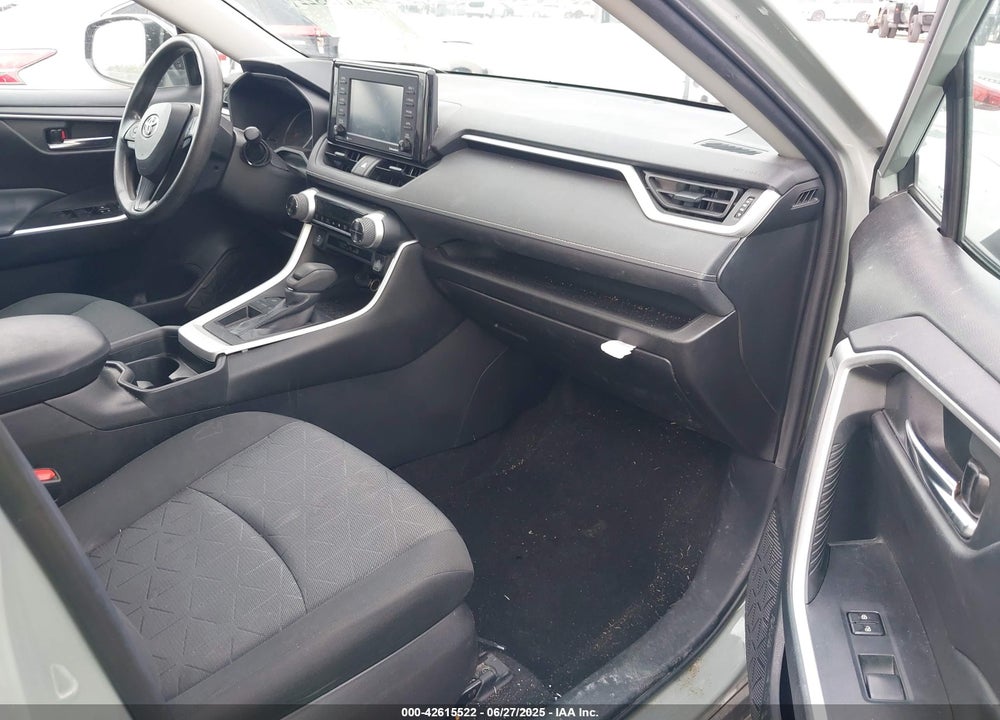 2021 TOYOTA RAV4 XLE VIN: 2T3W1RFV6MW148931