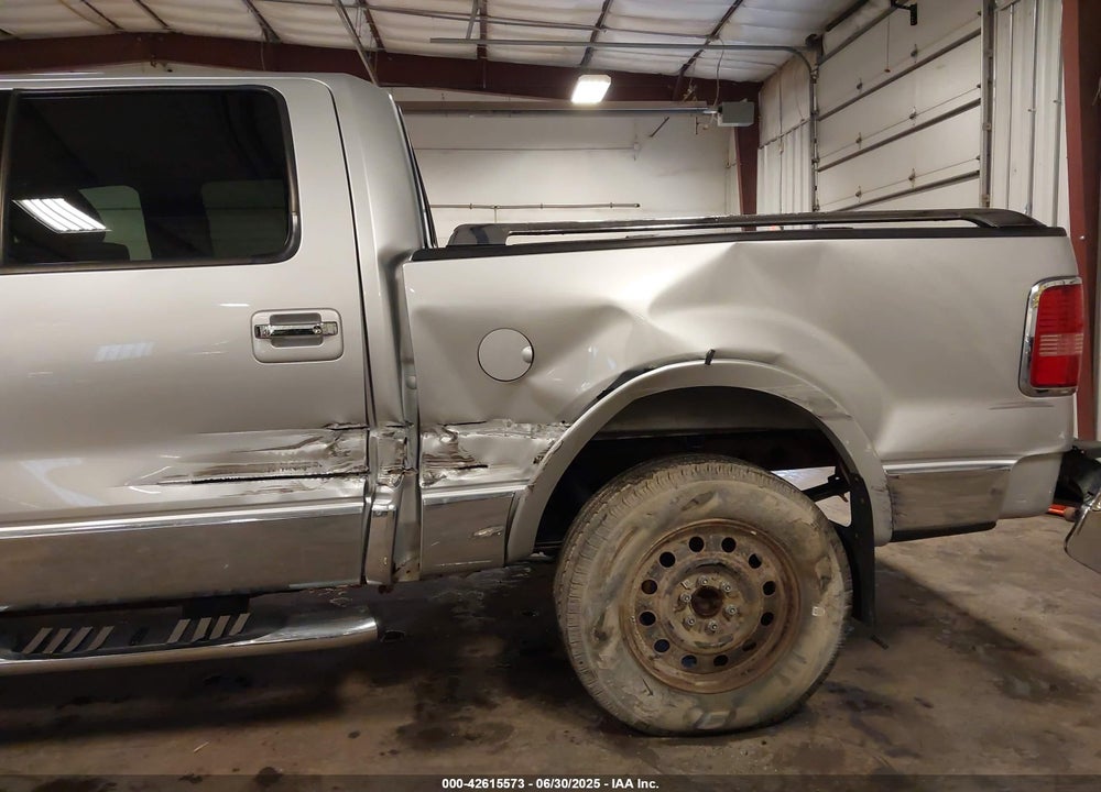 2007 LINCOLN MARK LT VIN: 5LTPW18517FJ00843