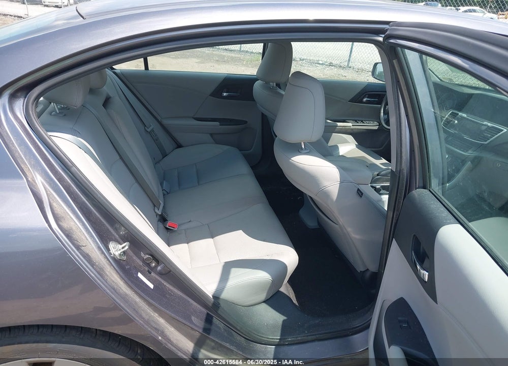 2014 HONDA ACCORD VIN: 1HGCR3F93EA010731