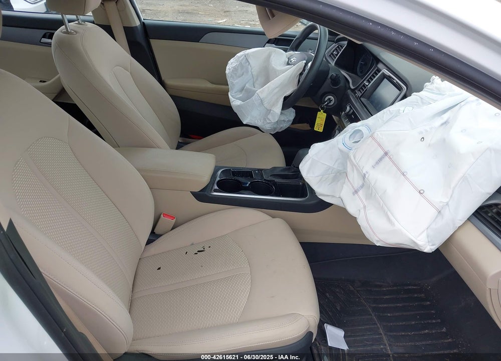 2019 HYUNDAI SONATA VIN: 5NPE24AF4KH735550