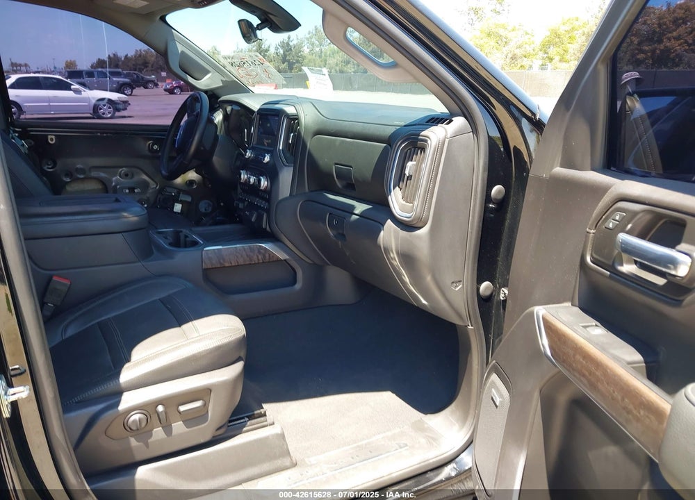 2021 GMC SIERRA 1500 4WD  SHORT BOX DENALI VIN: 3GTU9FET2MG383664