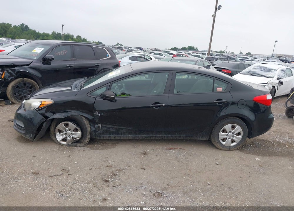 2016 KIA FORTE VIN: KNAFK4A6XG5446567