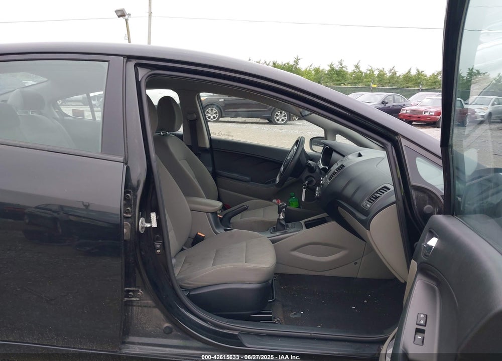 2016 KIA FORTE VIN: KNAFK4A6XG5446567