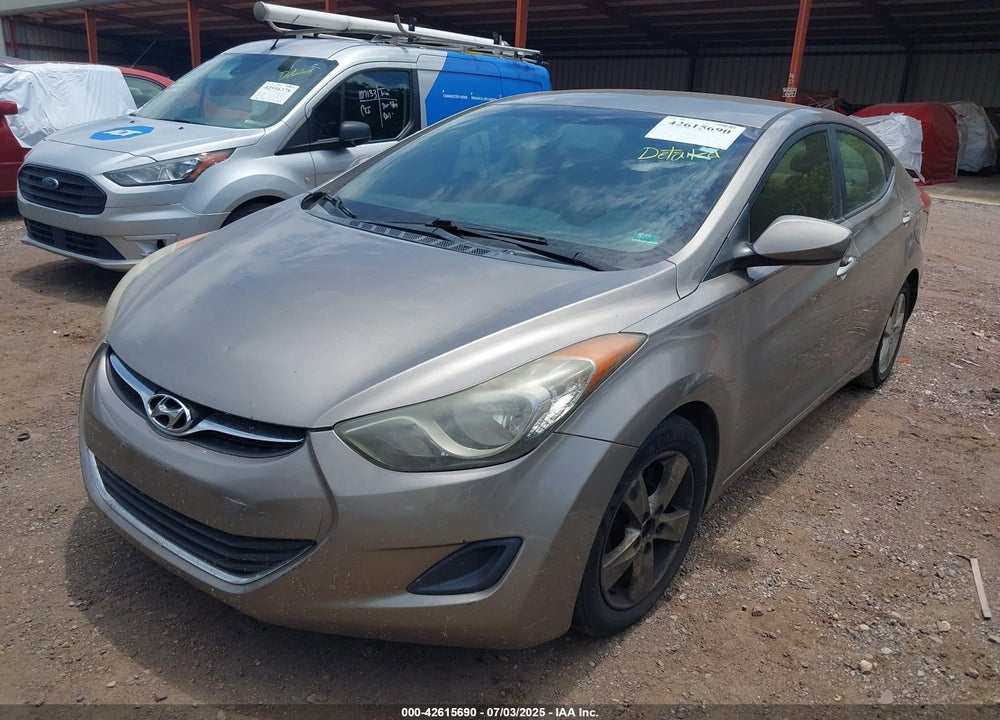 2011 HYUNDAI ELANTRA VIN: 5NPDH4AE2BH045720