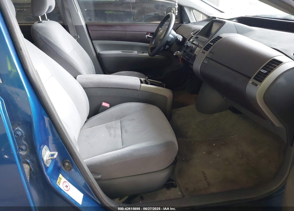 2005 TOYOTA PRIUS VIN: JTDKB20UX53032753