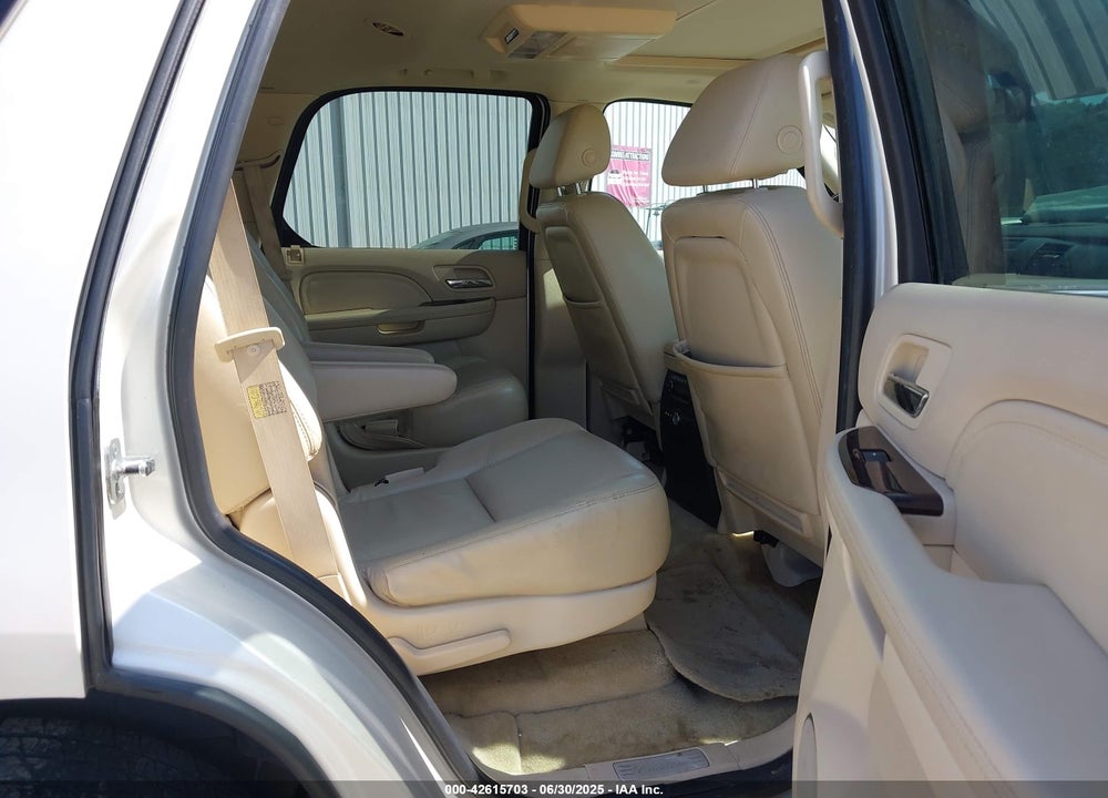 2007 CADILLAC ESCALADE VIN: 1GYEC63827R258831
