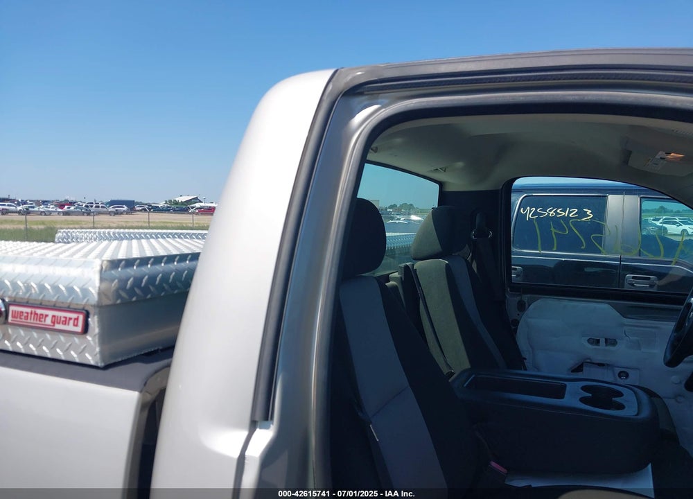 2009 CHEVROLET SILVERADO 1500 VIN: 1GCEC14XX9Z152211