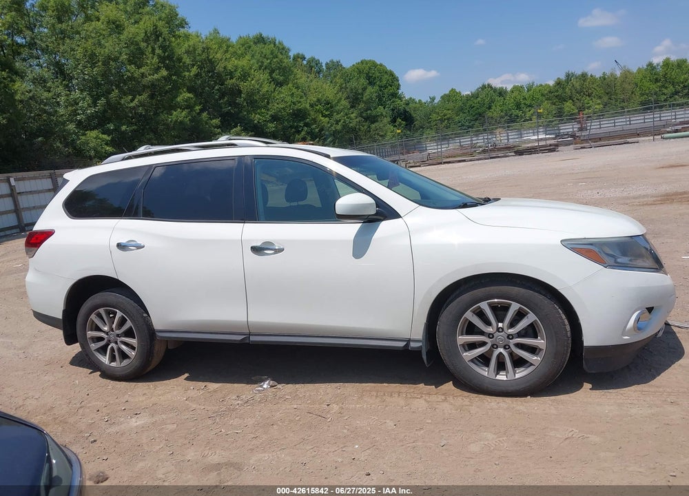 2015 NISSAN PATHFINDER VIN: 5N1AR2MN2FC709477