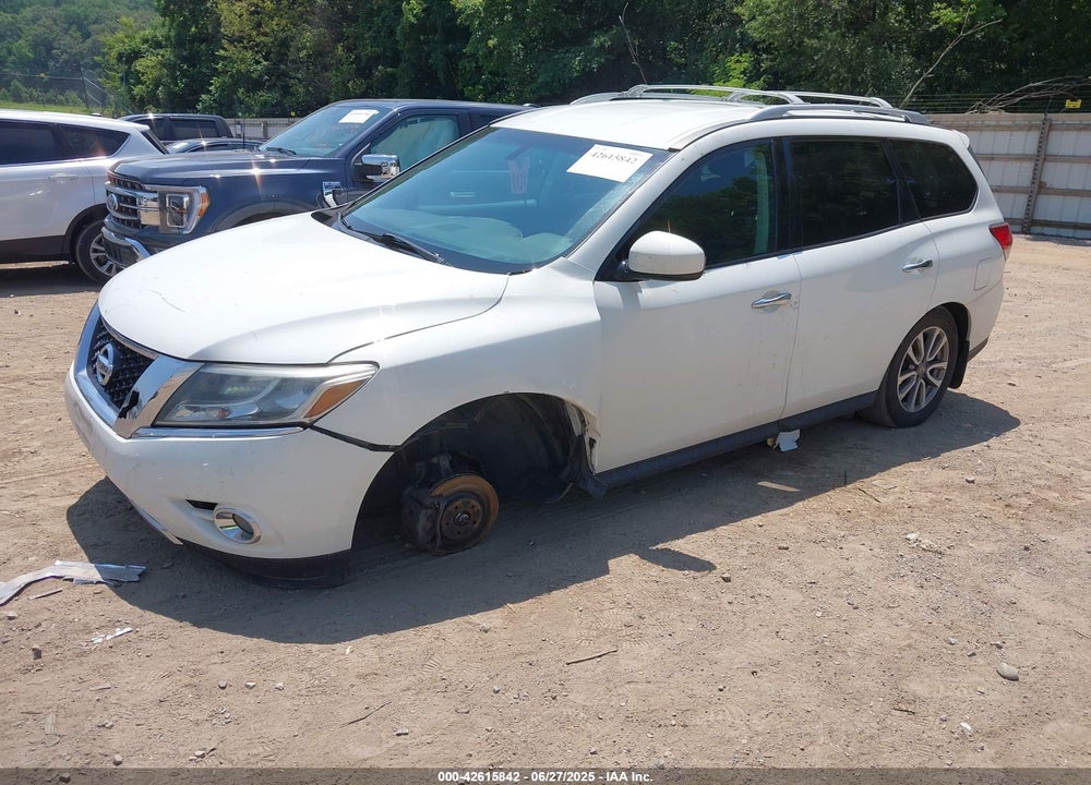 2015 NISSAN PATHFINDER VIN: 5N1AR2MN2FC709477