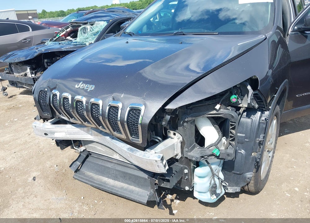 2017 JEEP CHEROKEE VIN: 1C4PJMDB5HW608720
