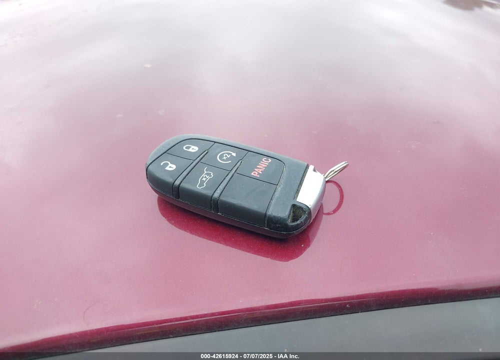 2018 JEEP GRAND CHEROKEE VIN: 1C4RJFAG5JC376406