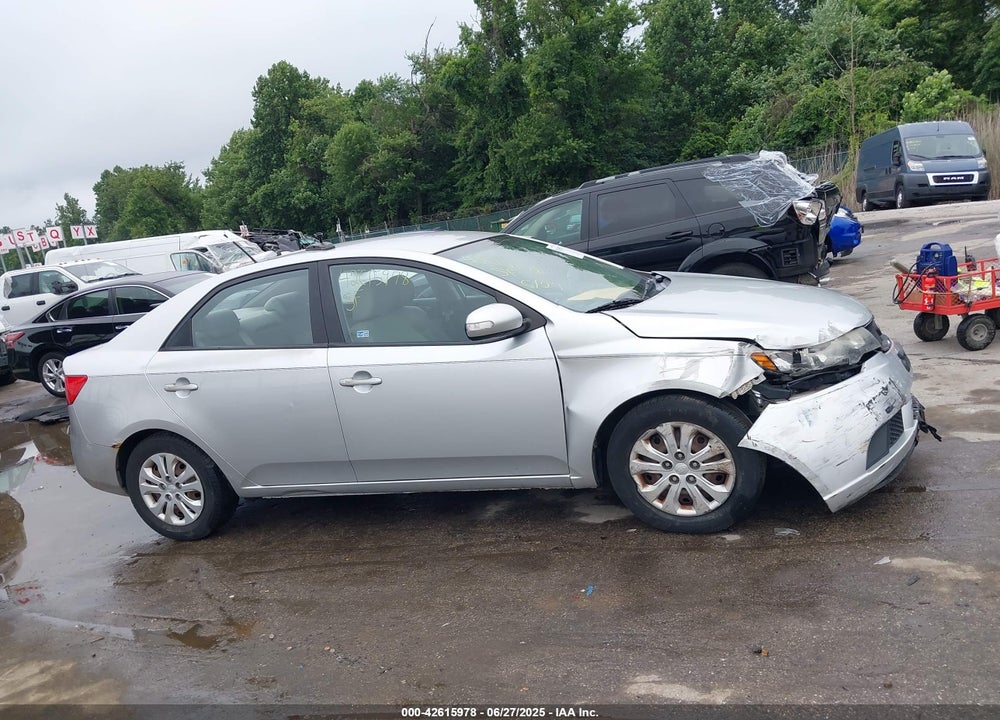 2010 KIA FORTE EX VIN: KNAFU4A25A5823949