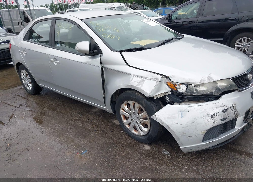 2010 KIA FORTE EX VIN: KNAFU4A25A5823949
