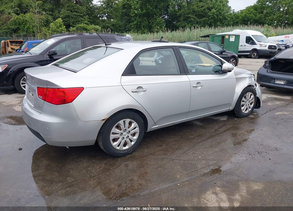 2010 KIA FORTE EX VIN: KNAFU4A25A5823949