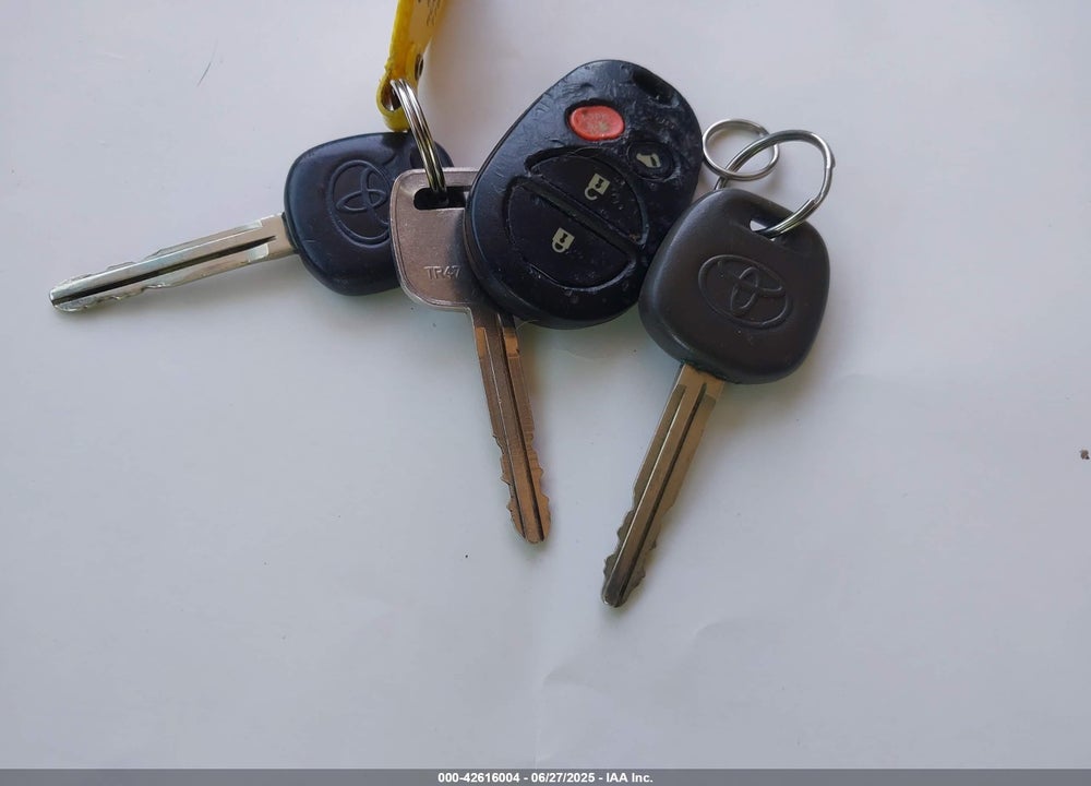 2005 TOYOTA SIENNA LE VIN: 5TDZA23C75S329210