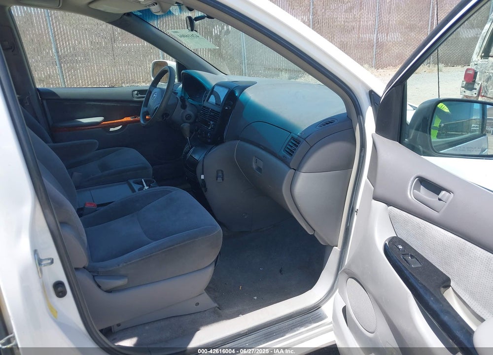 2005 TOYOTA SIENNA LE VIN: 5TDZA23C75S329210