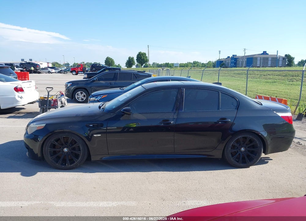 2007 BMW M5 VIN: WBSNB93587CX06825