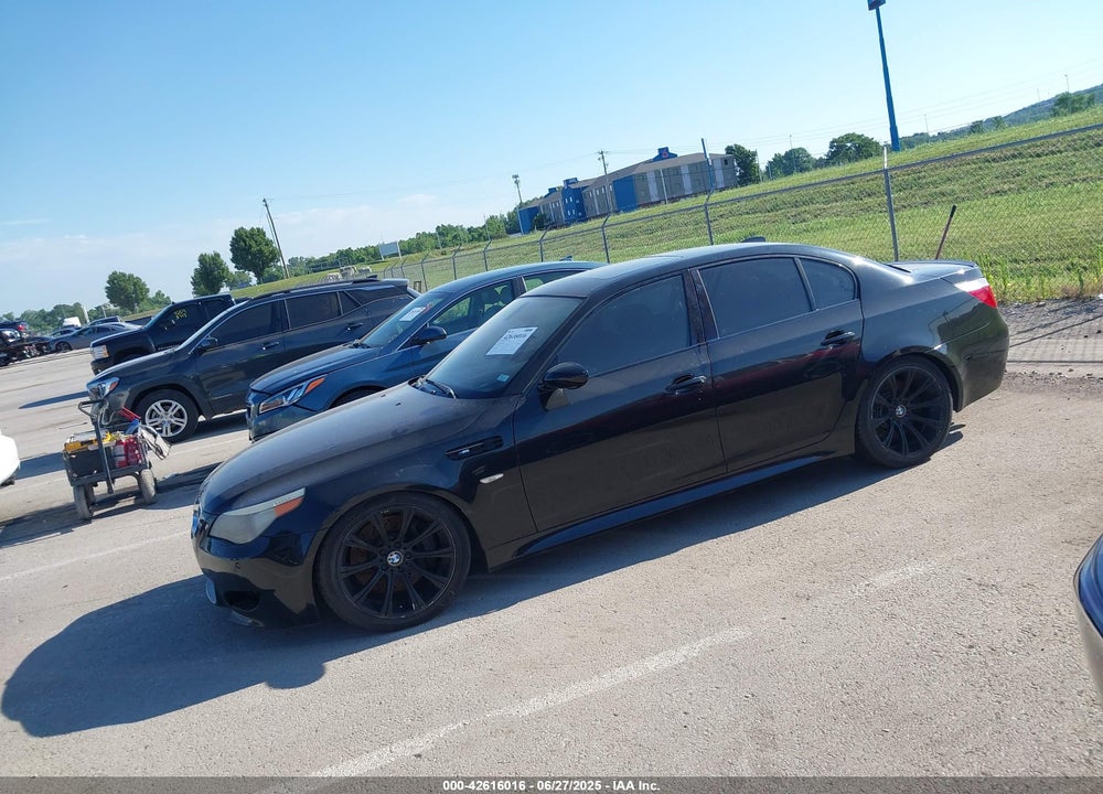 2007 BMW M5 VIN: WBSNB93587CX06825