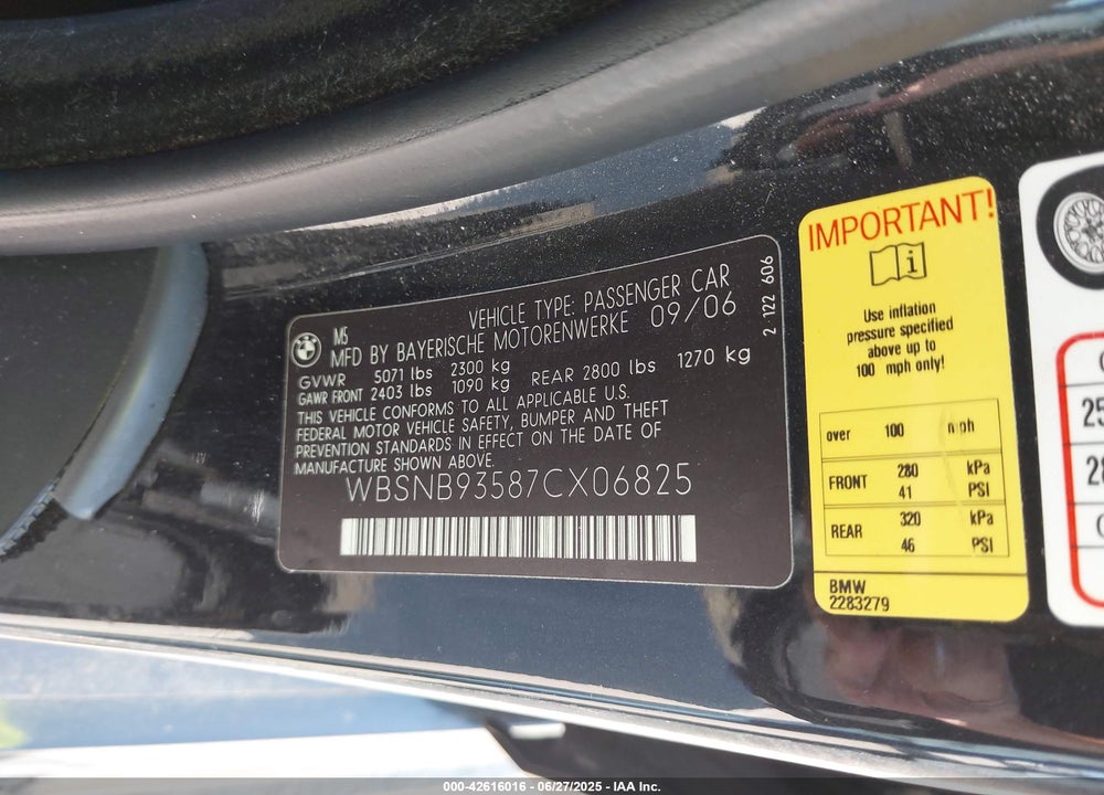2007 BMW M5 VIN: WBSNB93587CX06825