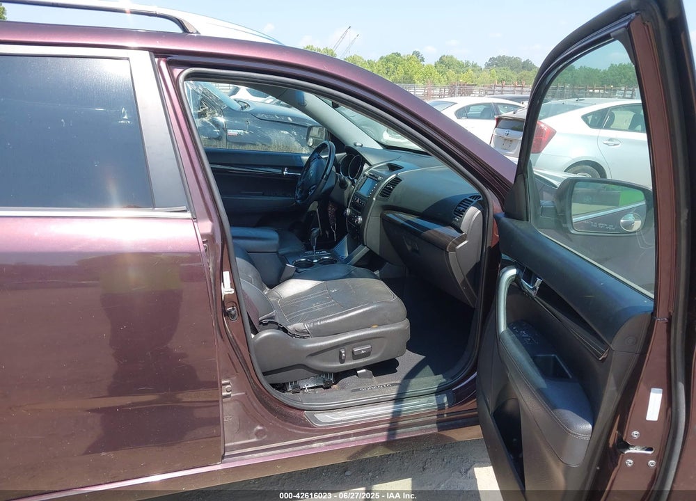2012 KIA SORENTO VIN: 5XYKW4A26CG209417