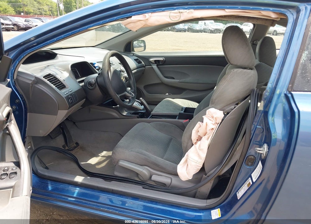 2010 HONDA CIVIC VIN: 2HGFG1B66AH525253