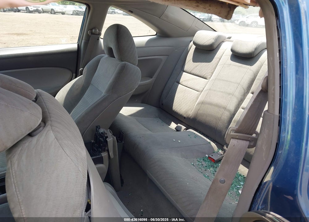 2010 HONDA CIVIC VIN: 2HGFG1B66AH525253