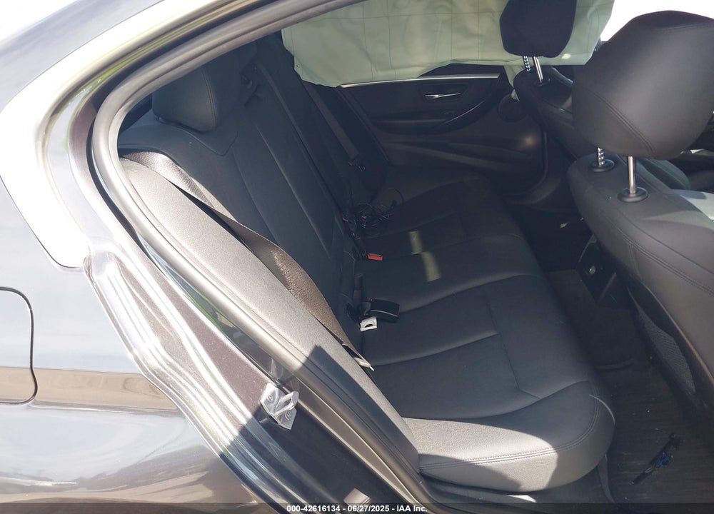 2018 BMW 330I VIN: WBA8D9G52JNU73073