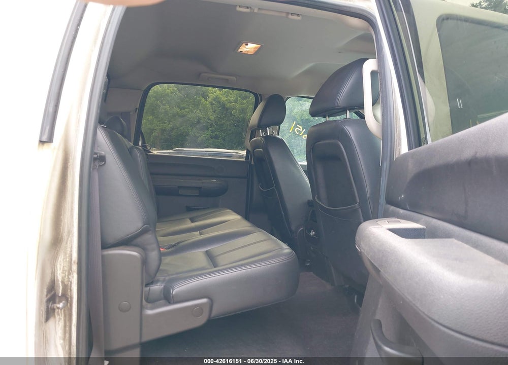 2009 CHEVROLET SILVERADO 2500HD LT VIN: 1GCHK53699F187792