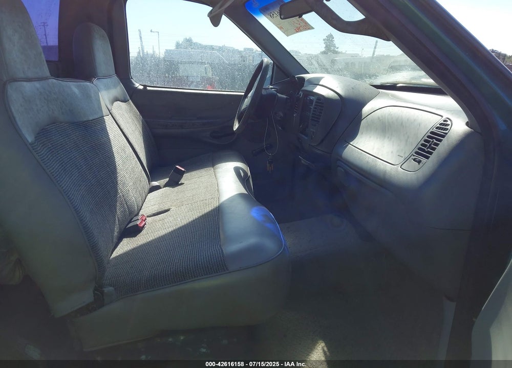 1997 FORD F-150 STANDARD/XL/XLT VIN: 1FTDF1721VND23383