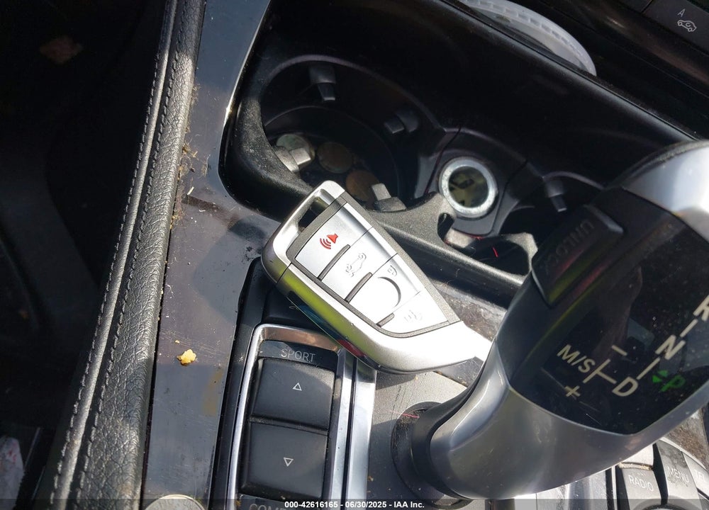 2012 BMW 528 VIN: WBAXH5C53CDW09590