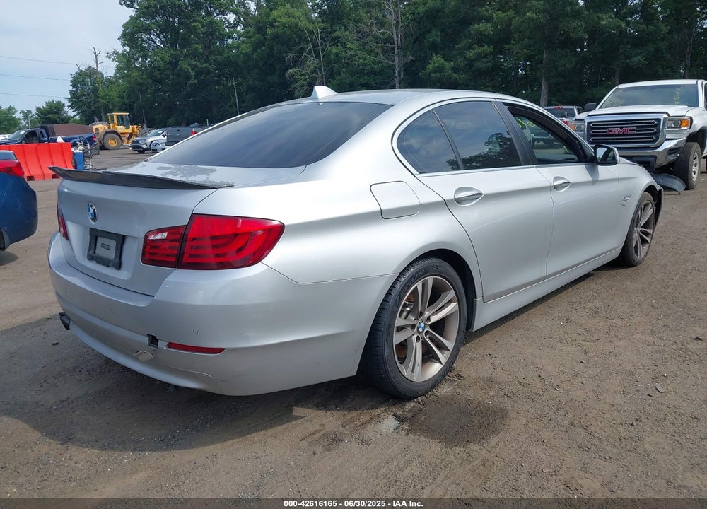 2012 BMW 528 VIN: WBAXH5C53CDW09590