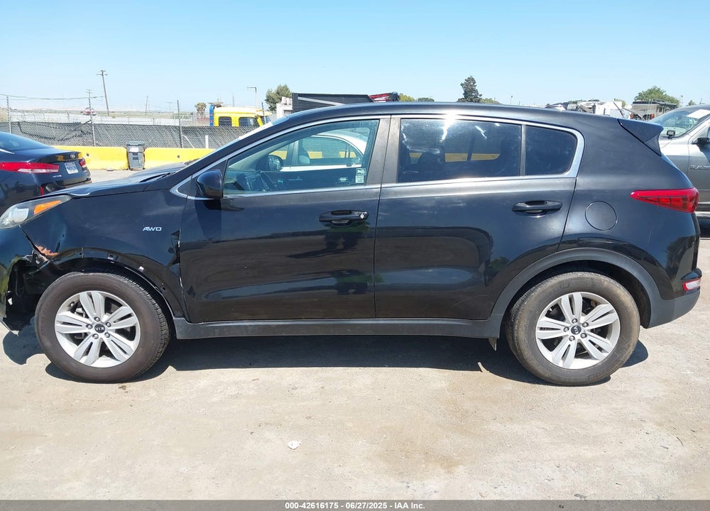 2017 KIA SPORTAGE VIN: KNDPMCAC6H7272729