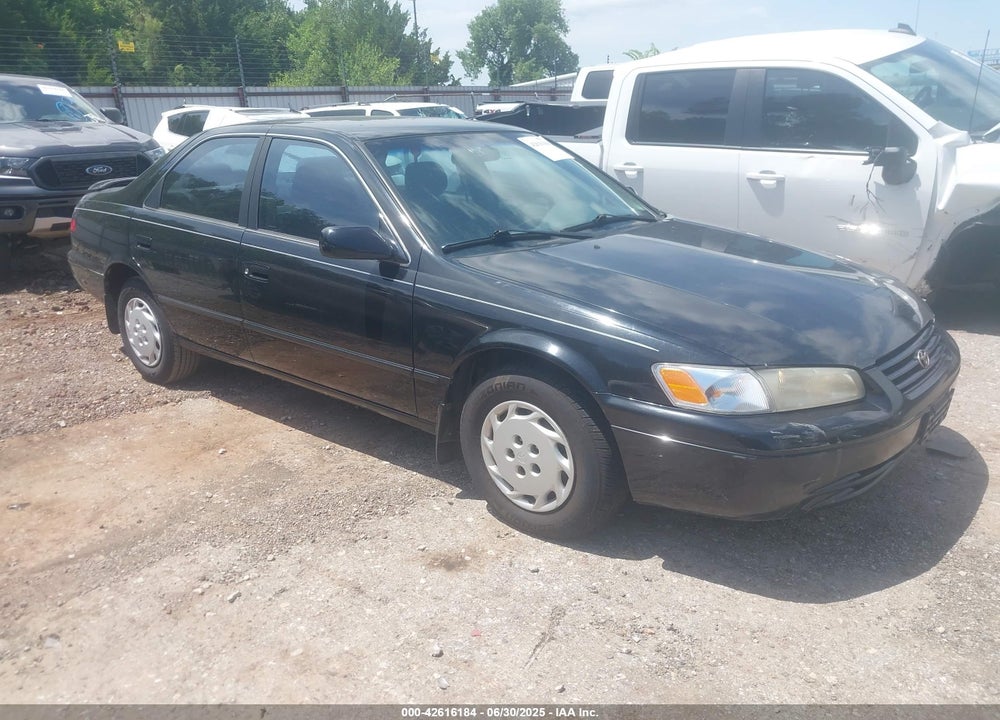 1999 TOYOTA CAMRY LE VIN: JT2BG22K9X0299117