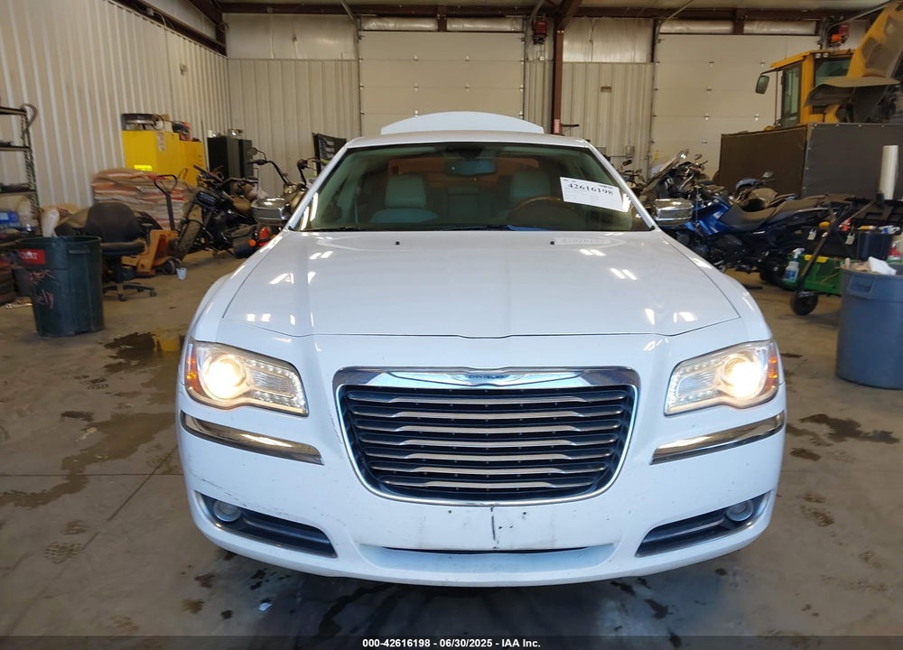 2011 CHRYSLER 300 LIMITED VIN: 2C3CA5CG9BH611647