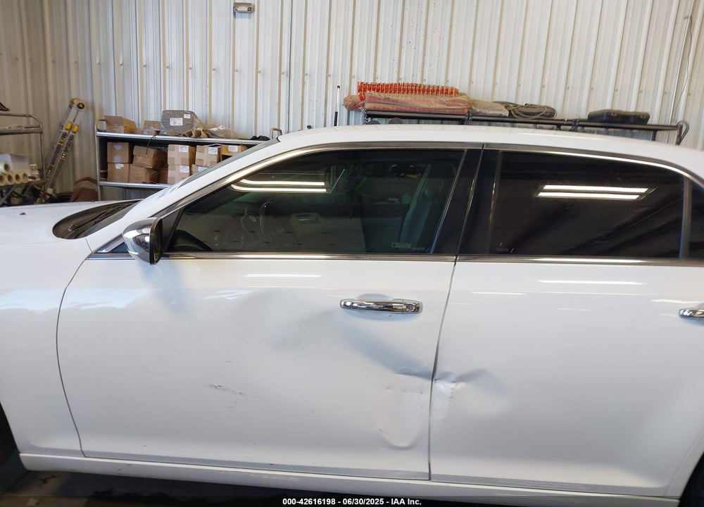 2011 CHRYSLER 300 LIMITED VIN: 2C3CA5CG9BH611647