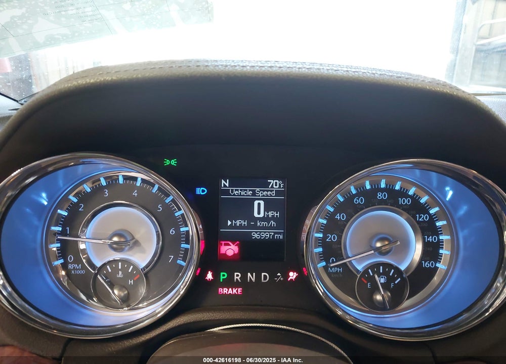 2011 CHRYSLER 300 LIMITED VIN: 2C3CA5CG9BH611647
