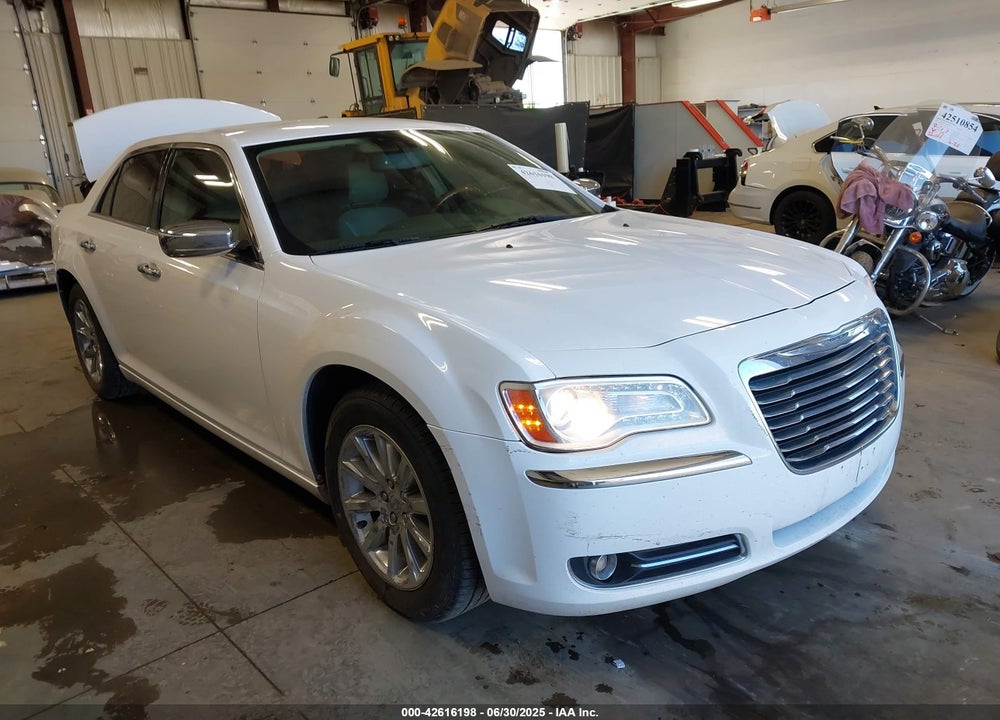 2011 CHRYSLER 300 LIMITED VIN: 2C3CA5CG9BH611647
