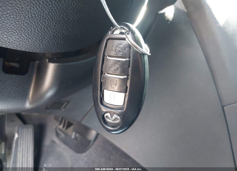 2011 INFINITI G37X VIN: JN1CV6AR8BM350831
