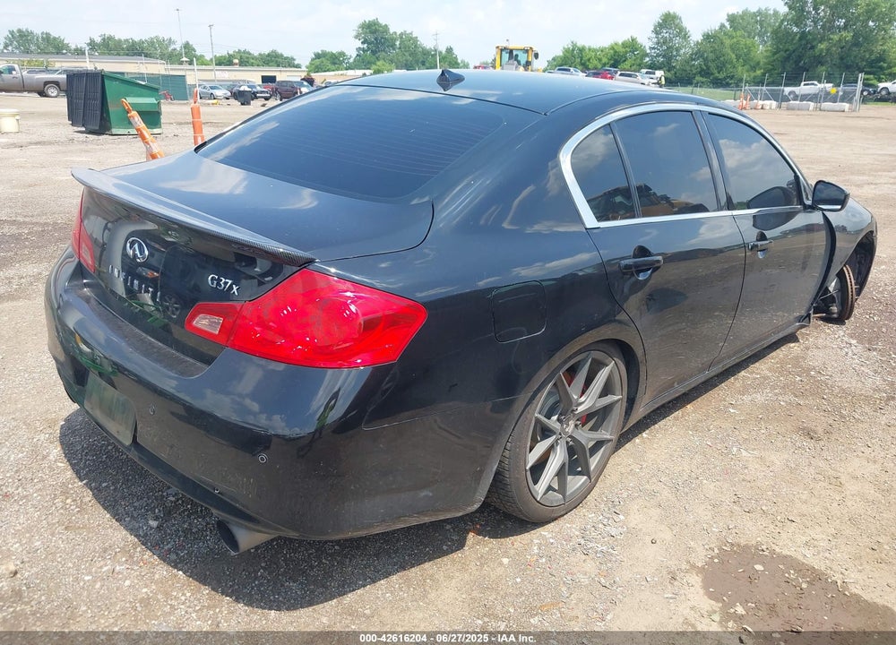 2011 INFINITI G37X VIN: JN1CV6AR8BM350831