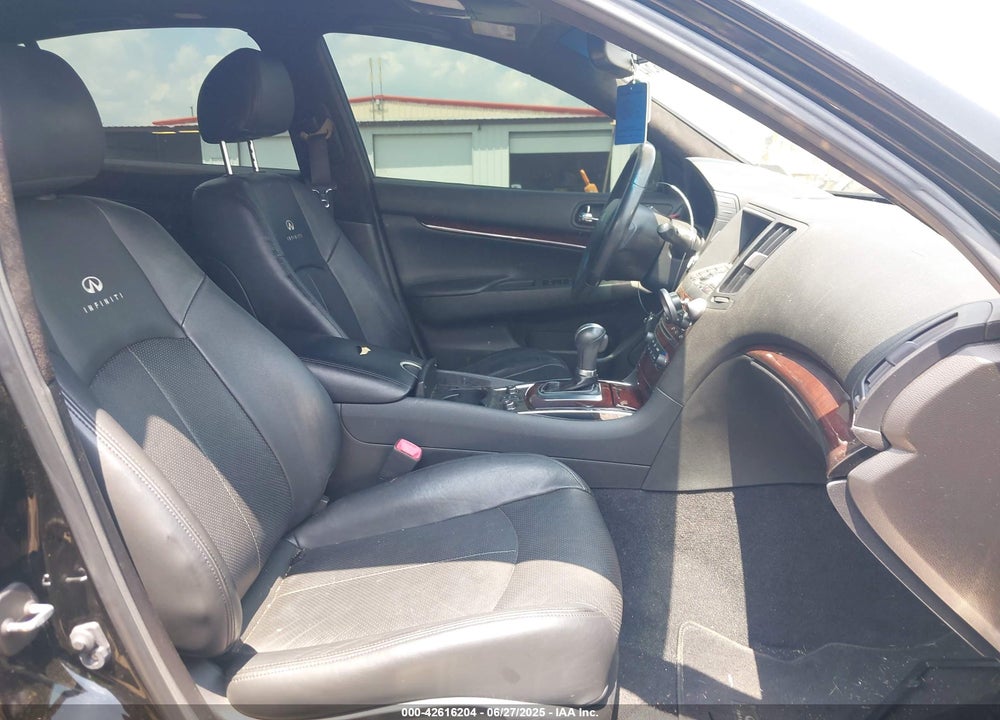 2011 INFINITI G37X VIN: JN1CV6AR8BM350831