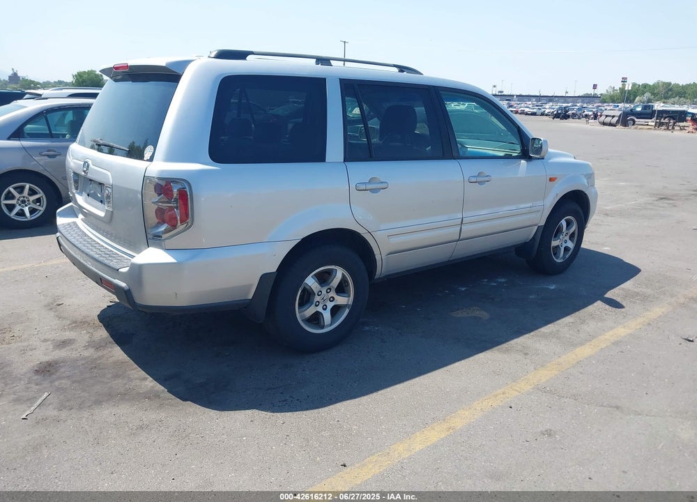 2007 HONDA PILOT VIN: 5FNYF28527B007945
