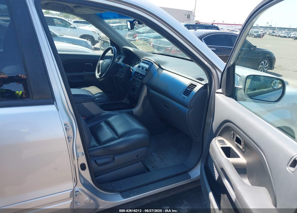 2007 HONDA PILOT VIN: 5FNYF28527B007945