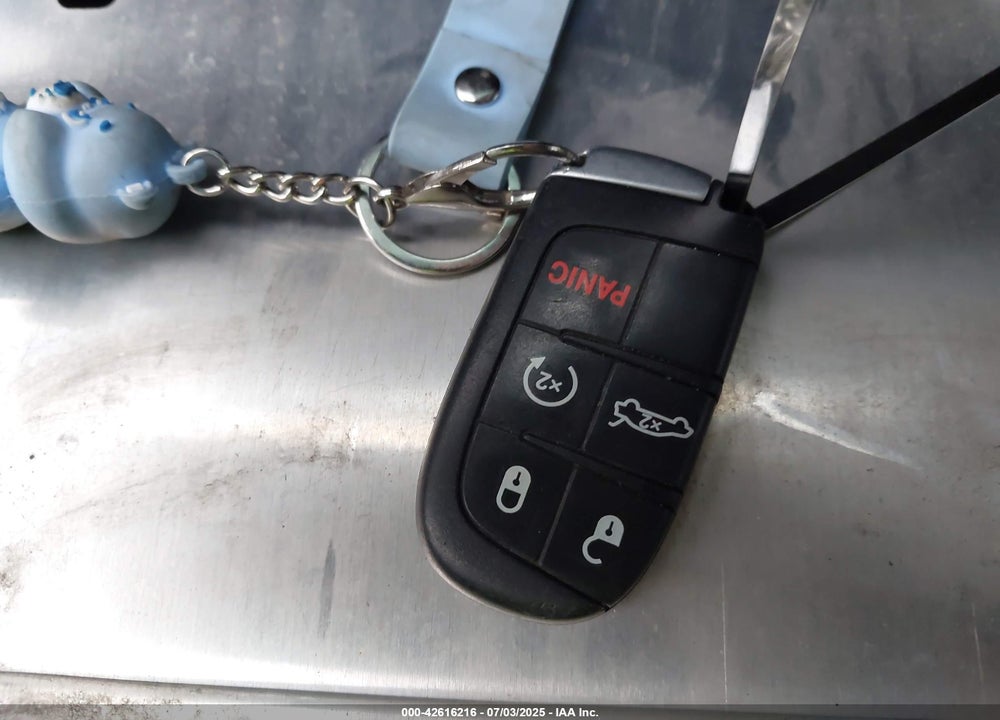 2019 CHRYSLER 300 VIN: 2C3CCABG0KH559412