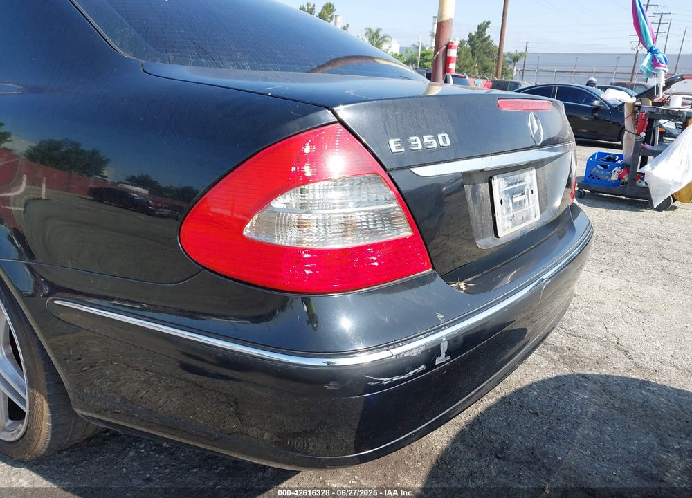 2007 MERCEDES-BENZ E-CLASS VIN: WDBUF56X87B034573