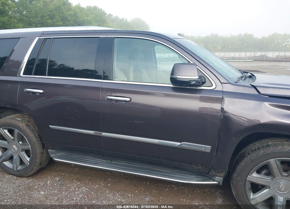 2016 CADILLAC ESCALADE VIN: 1GYS4BKJ3GR241114