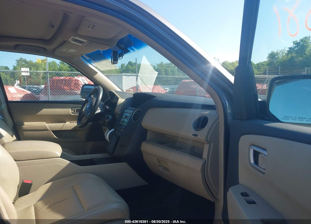 2009 HONDA PILOT EX-L VIN: 5FNYF48569B000947