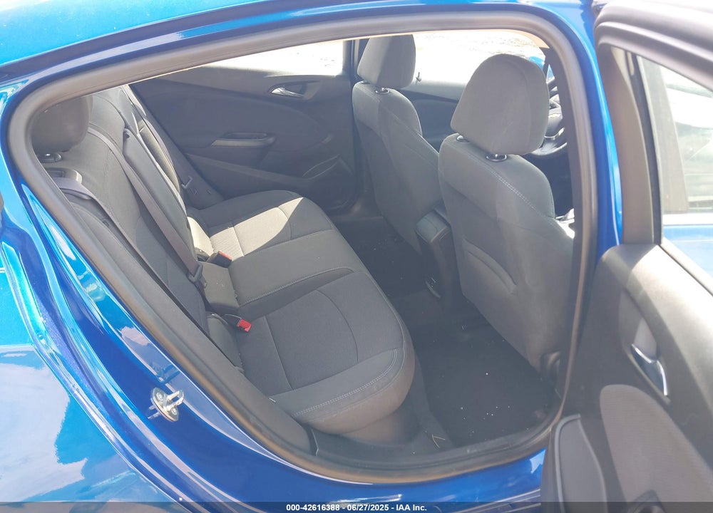 2017 CHEVROLET CRUZE VIN: 1G1BE5SM0H7217096